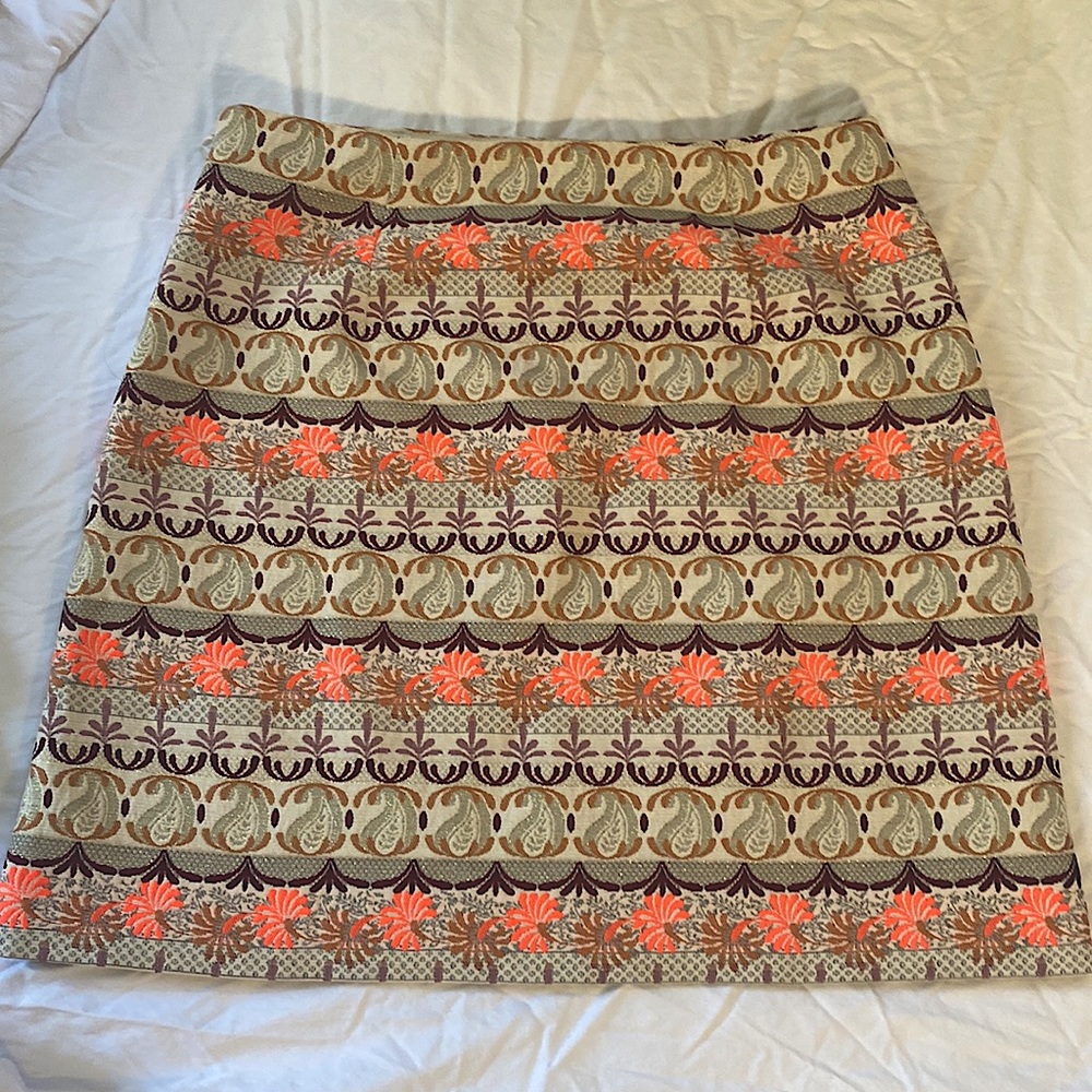 Beautiful LOFT skirt